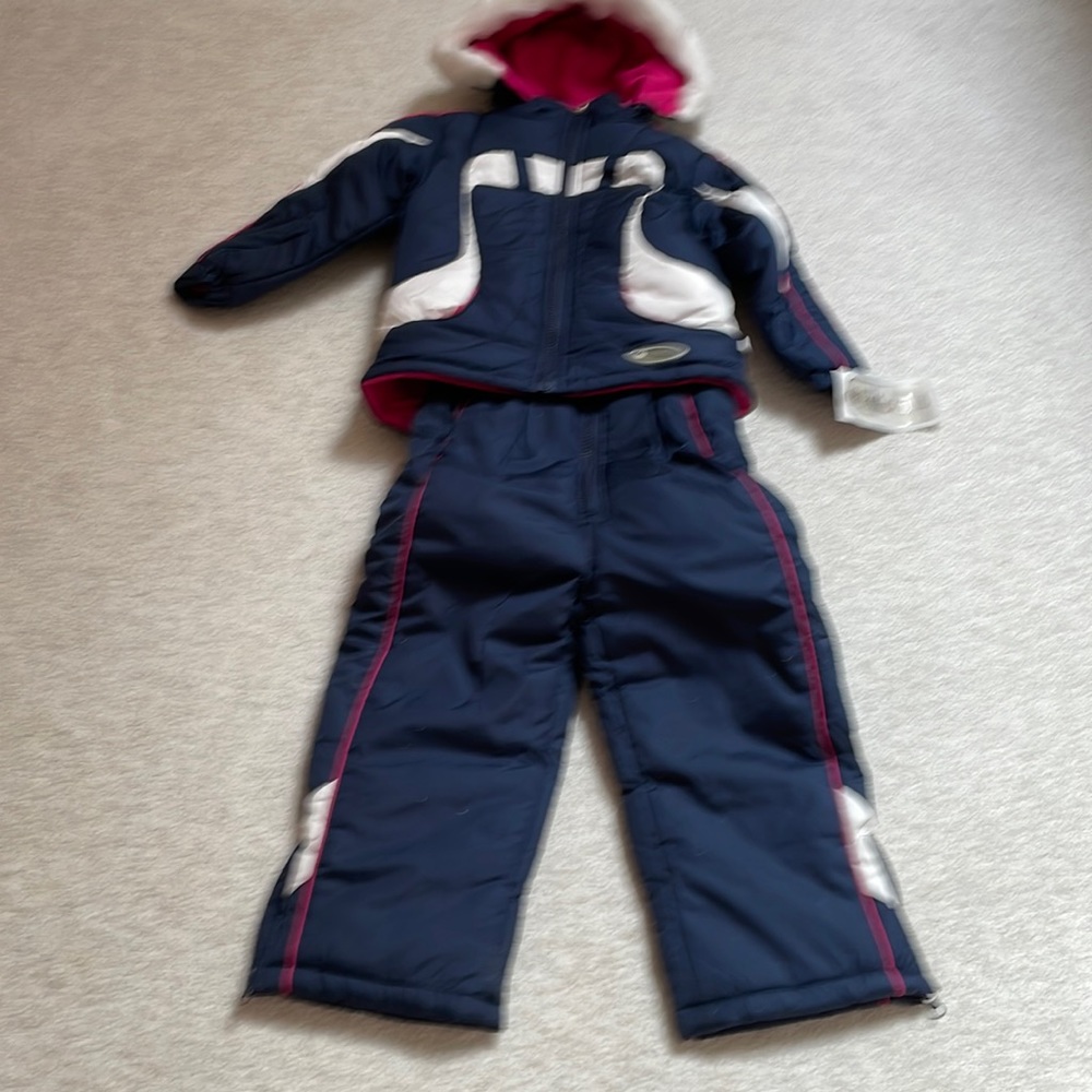 Brand new Rothschild girl snowsuit